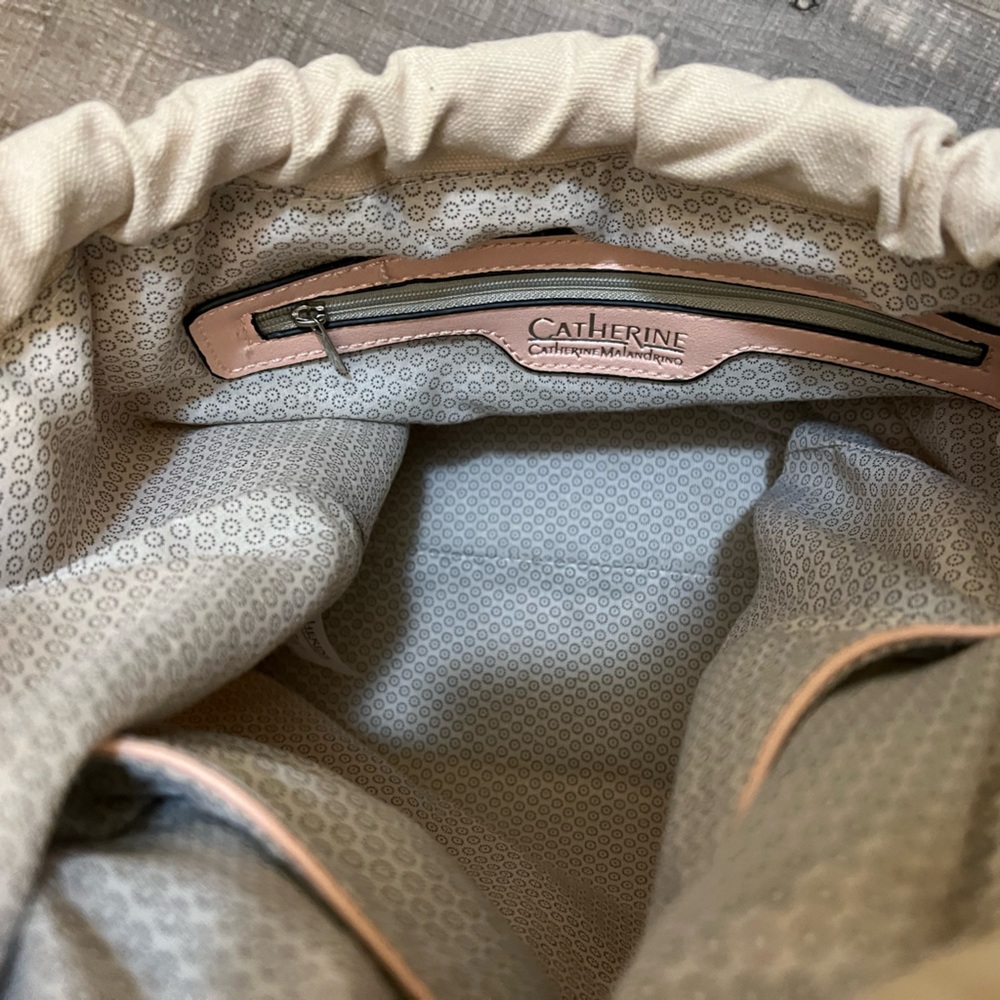 Catherine Malandrino Cream and Pink Cut-Out Tote with interior removable pouch - Picture 9 of 11